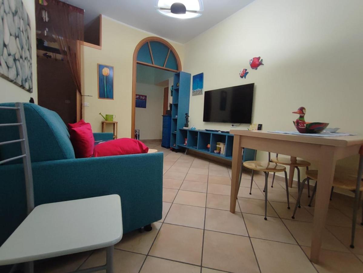 Pozzuoli 100Per100 Home Bagian luar foto