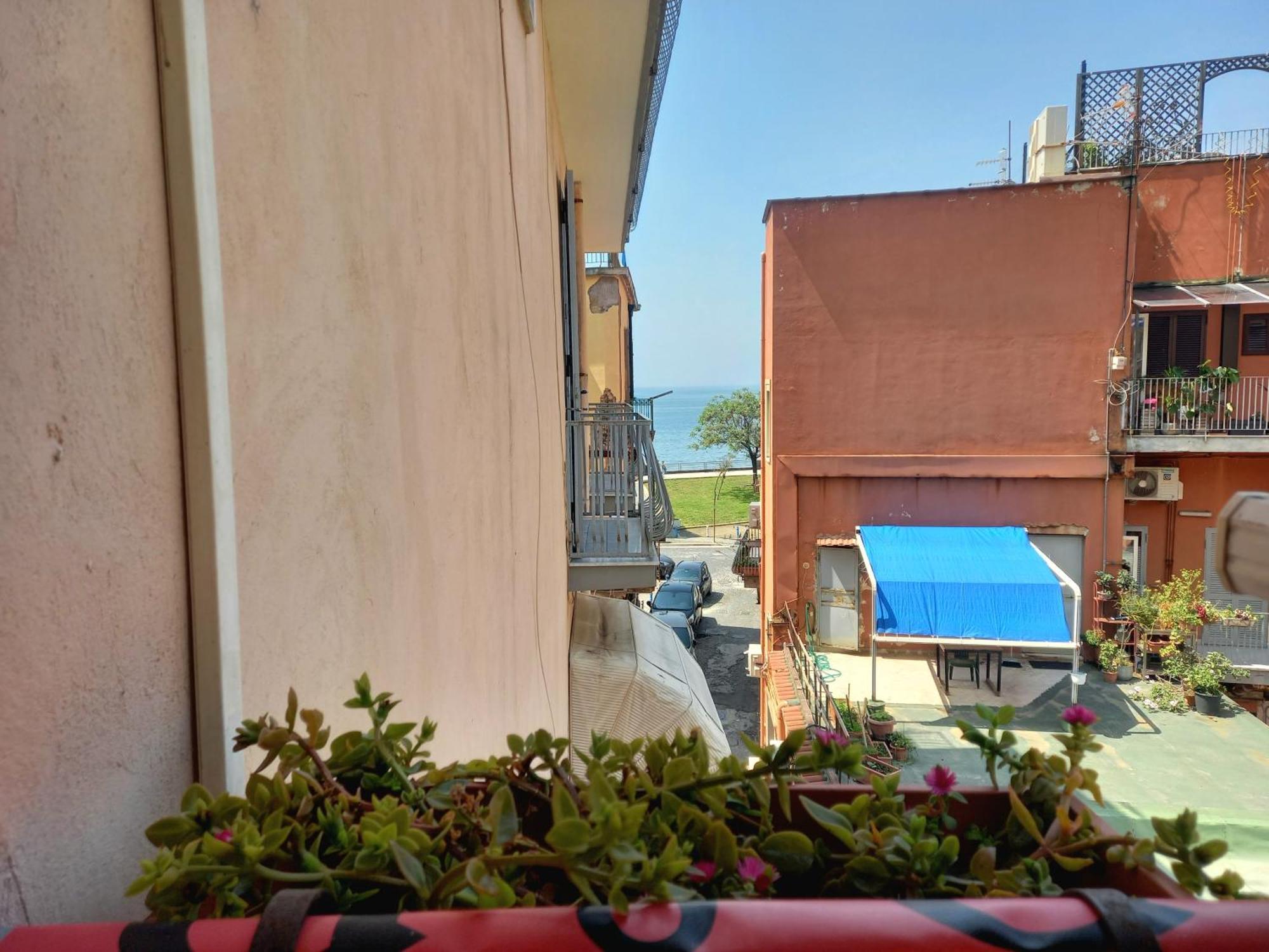 Pozzuoli 100Per100 Home Ruang foto