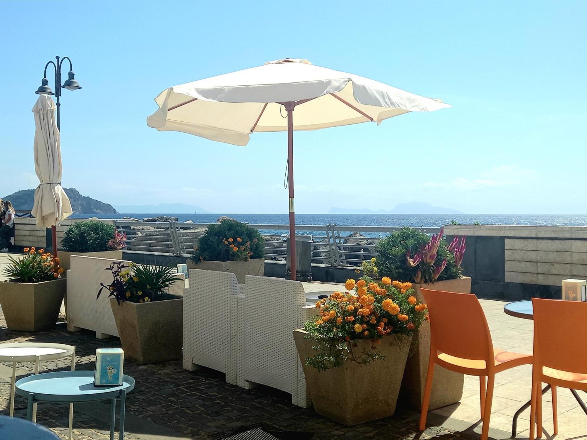Pozzuoli 100Per100 Home Bagian luar foto