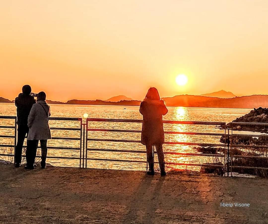 Pozzuoli 100Per100 Home Ruang foto